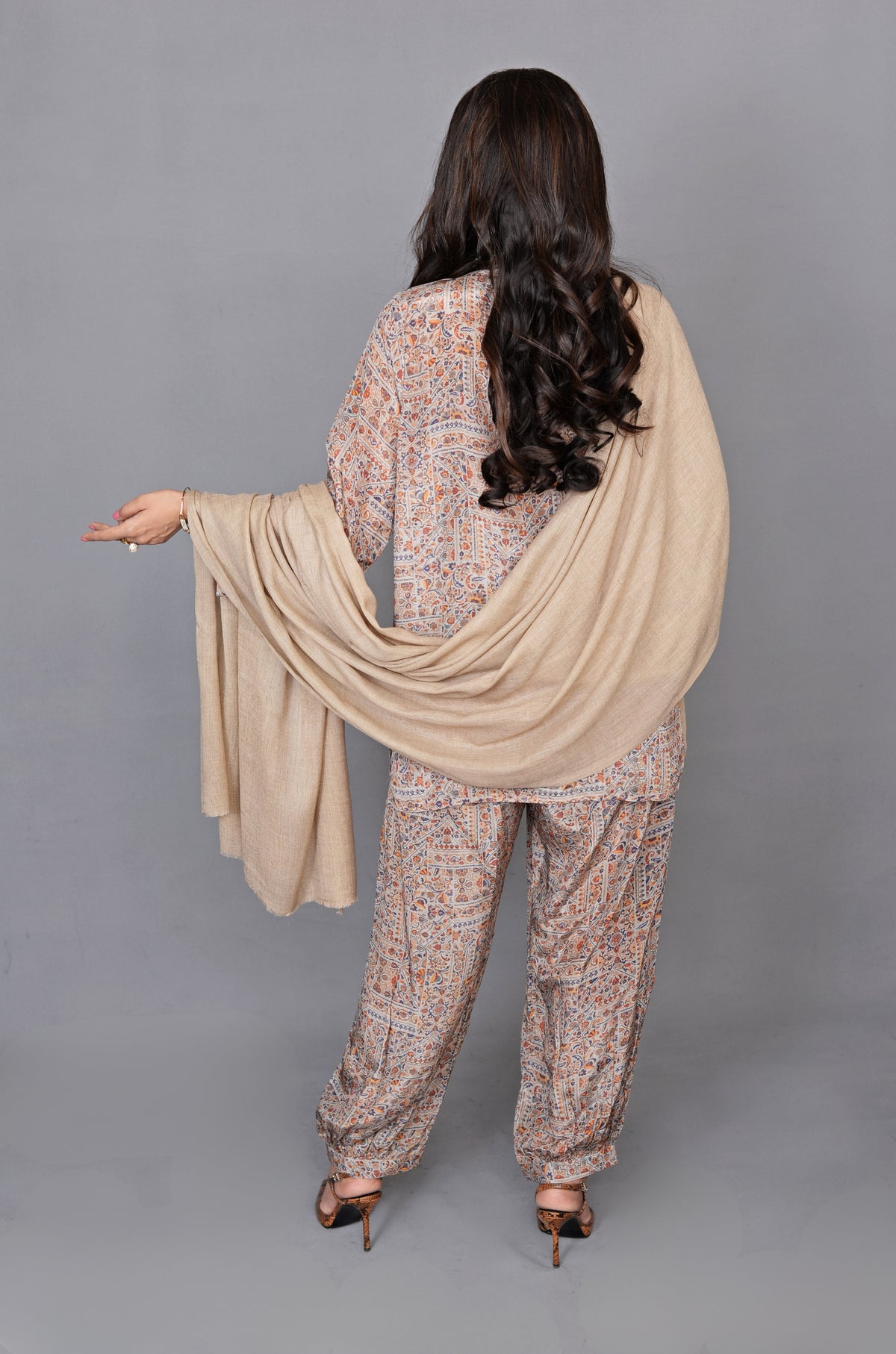Textured Woven Pashmina Shawl