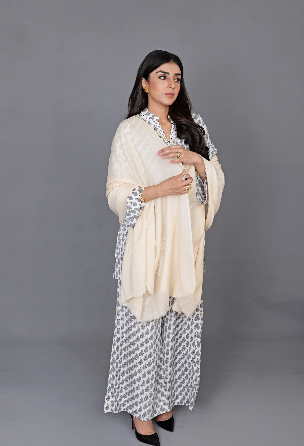 Textured Woven Pashmina Shawl