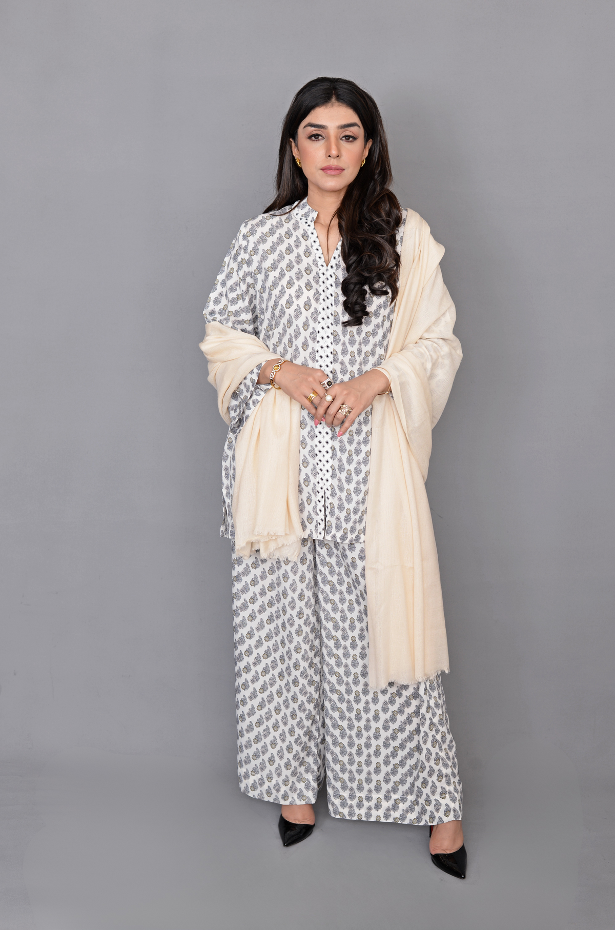 Textured Woven Pashmina Shawl