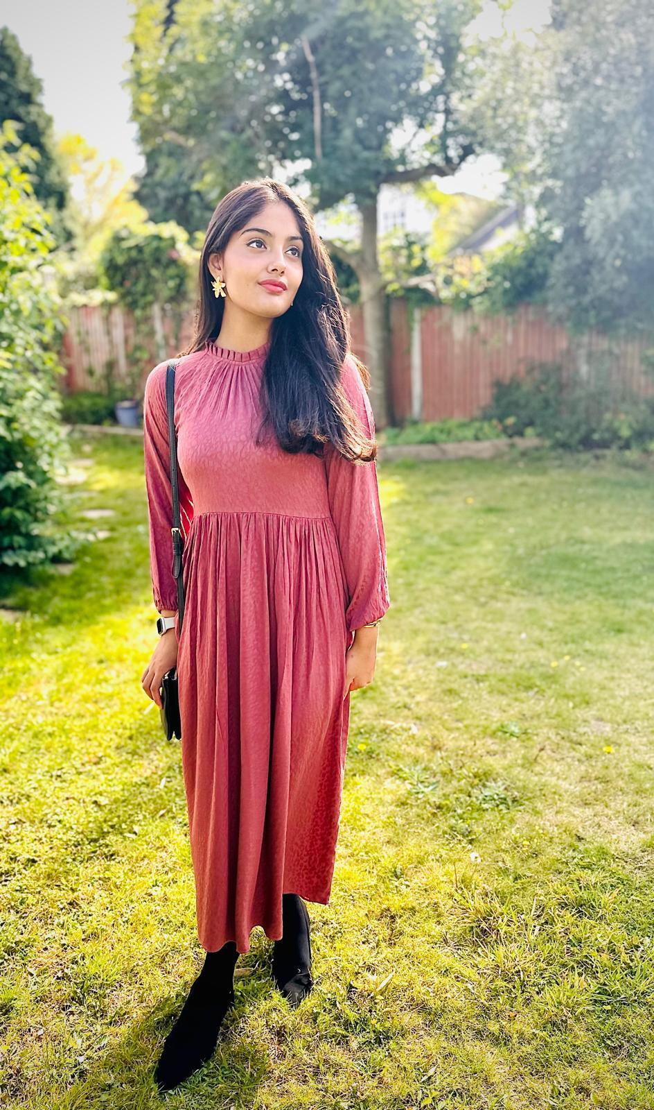 Tea Pink Leopard Textured Midi Dress