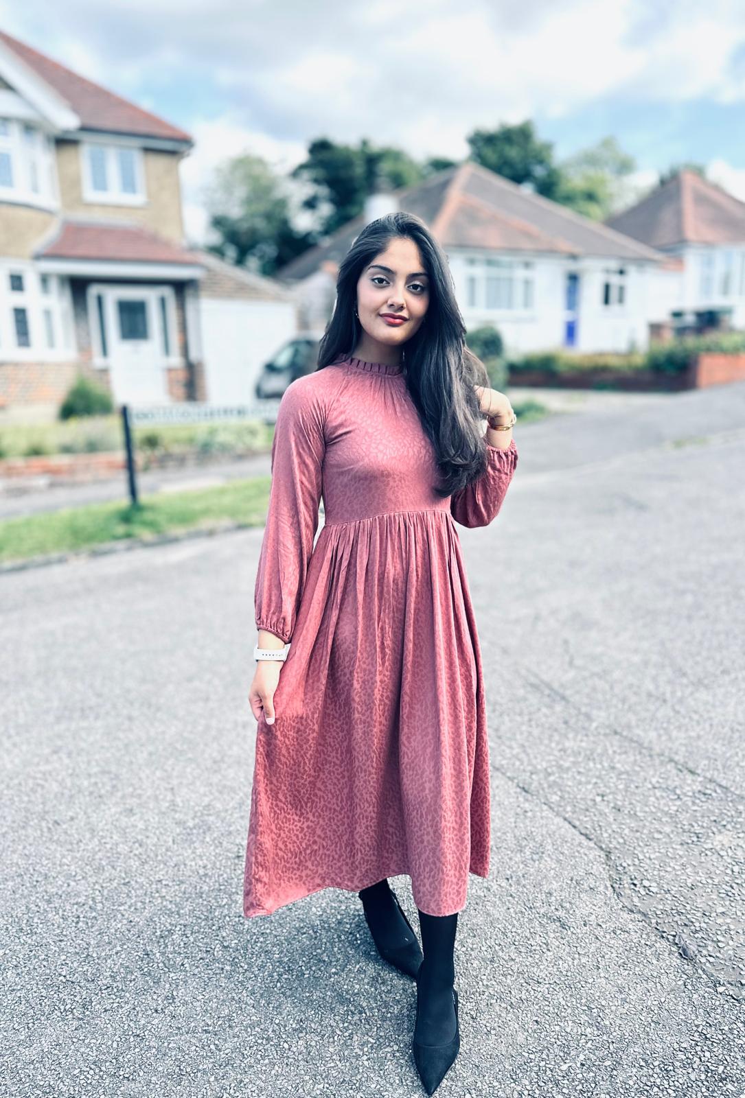 Tea Pink Leopard Textured Midi Dress