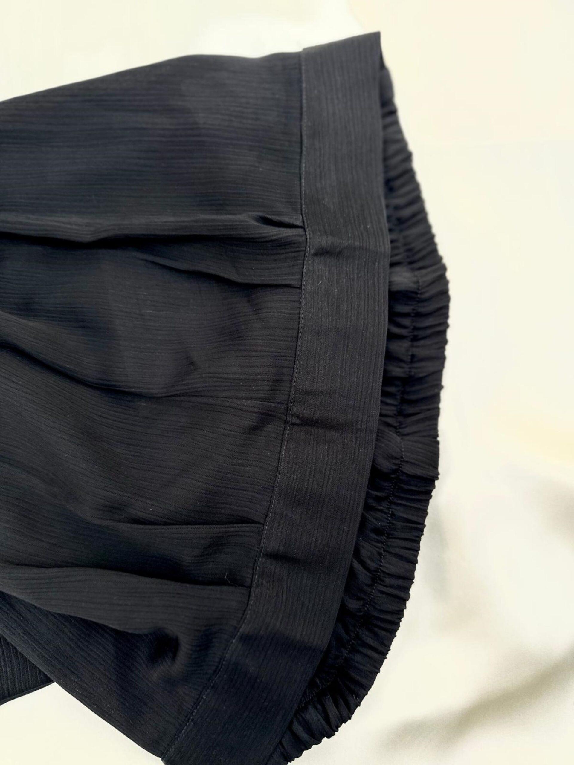 Black Pleated Trousers