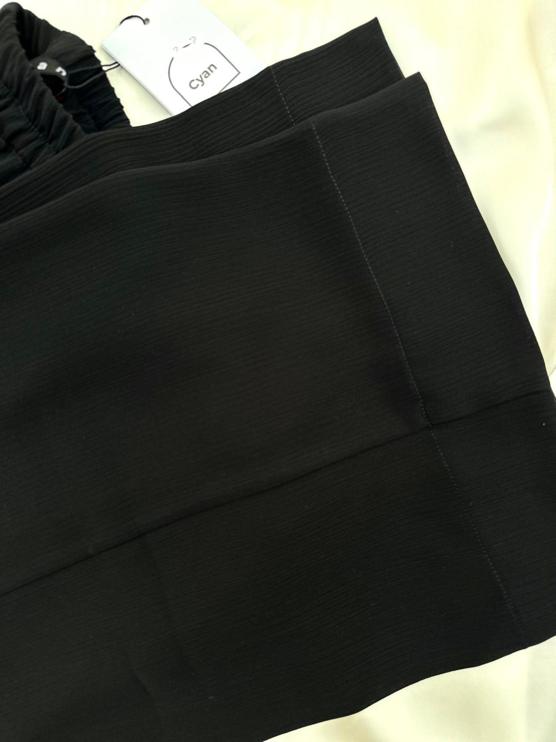 Black Pleated Trousers